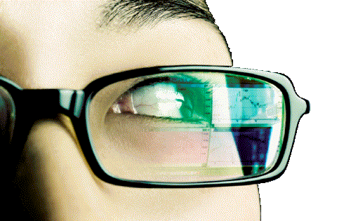 http://ylym.files.wordpress.com/2008/04/girl-eye-glasses-tyutyrytru.gif